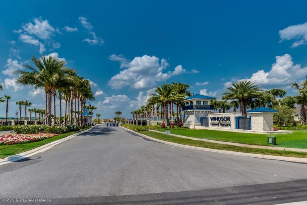 Gorgeous 8 Bed Pool Home In Windsor Island Davenport Exterior photo